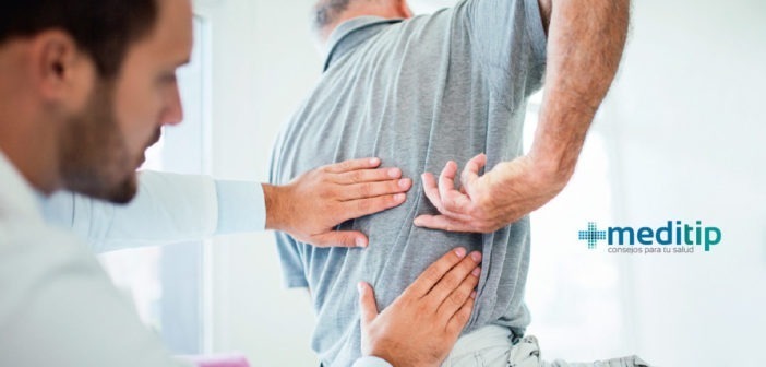 Dolor de espalda o lesión de columna vertebral en adultos mayores