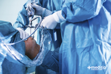 Artroscopía de rodilla: procedimiento quirúrgico mínimamente invasivo